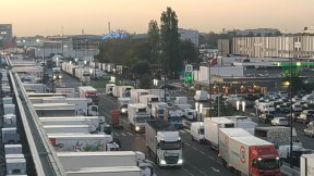 MIN de Rungis Lever de soleil sur le MIN de Rungis